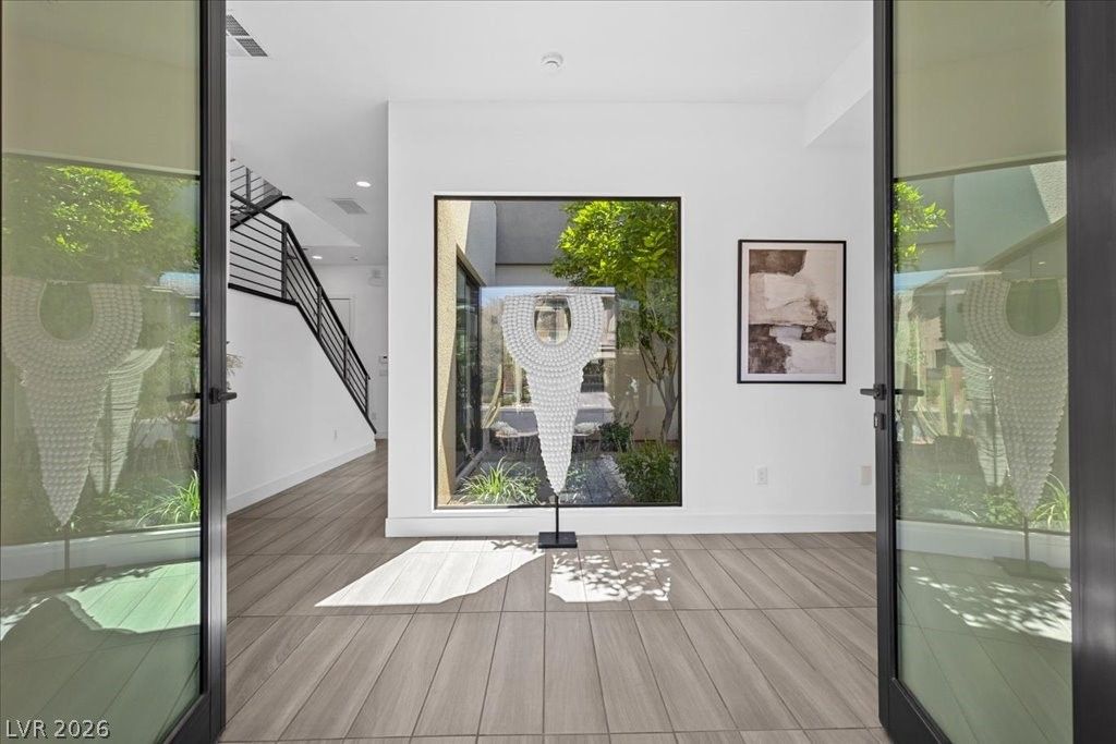 78 Pristine Glen Street — photo 2