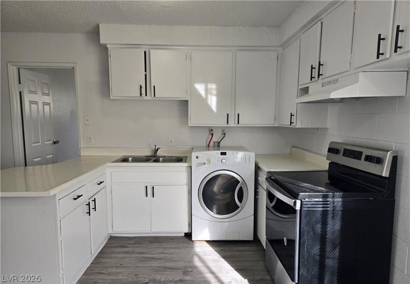 2937 Stewart Avenue — photo 3
