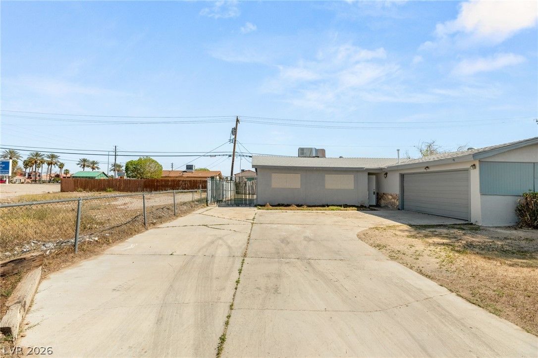 4364 Calimesa Street — photo 2
