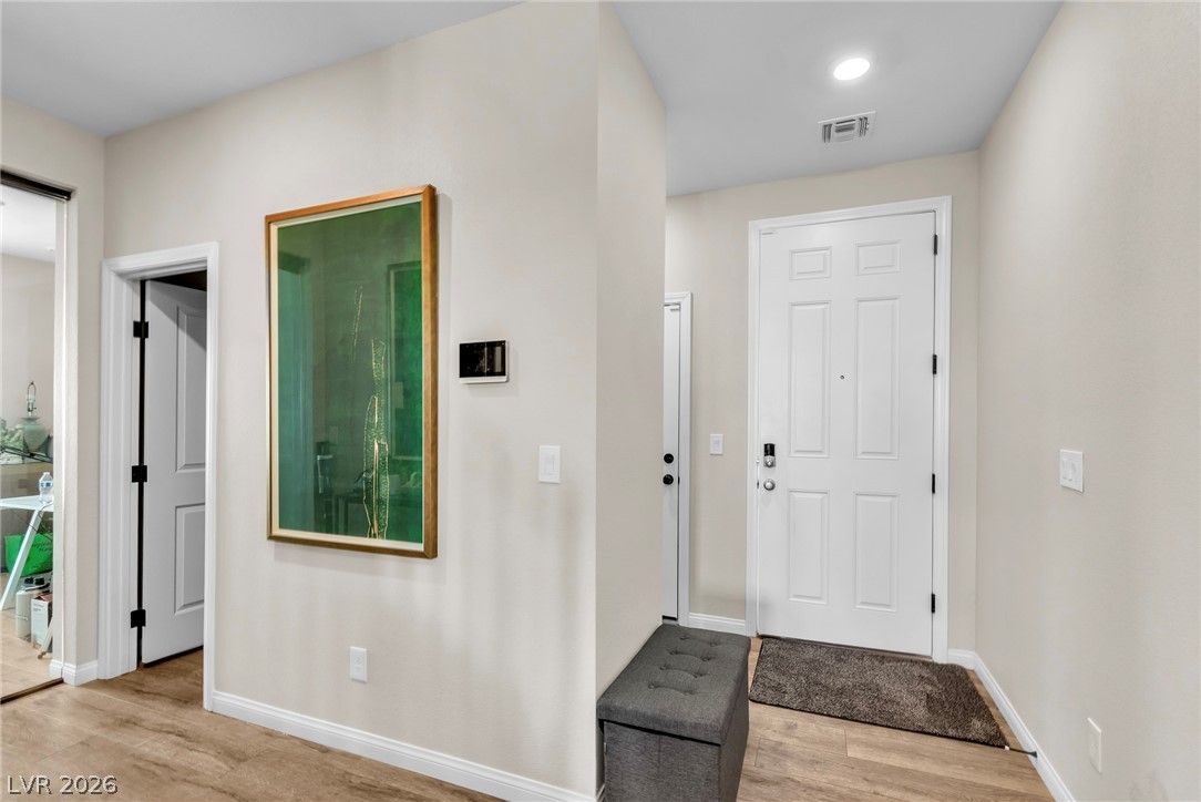 1223 Great Hollow Avenue — photo 4