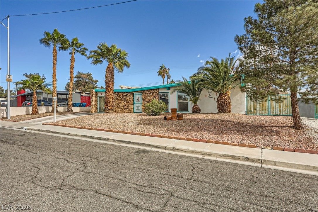 3212 Sundown Drive — photo 1