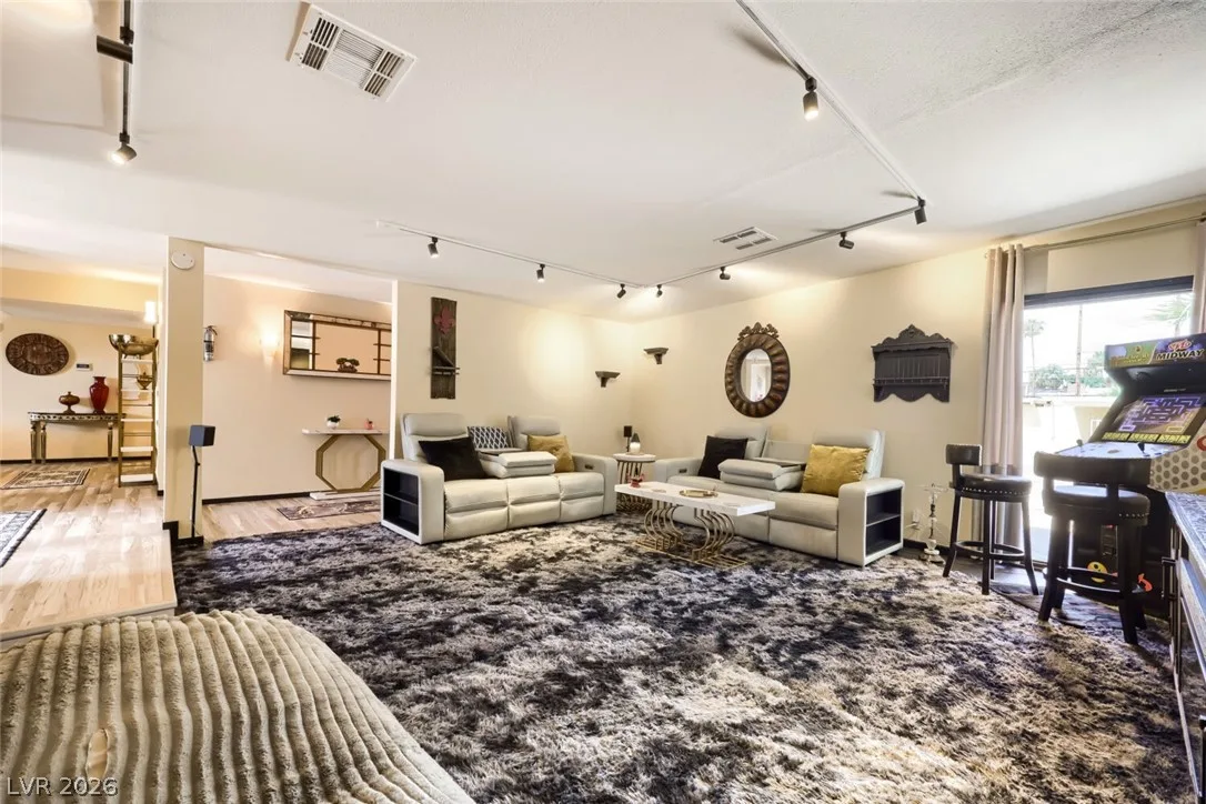 3212 Sundown Drive — photo 4