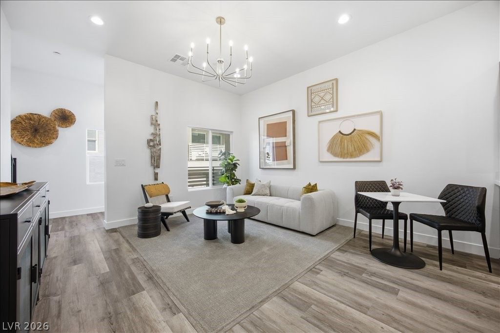 1181 Blossom Point Street — photo 4