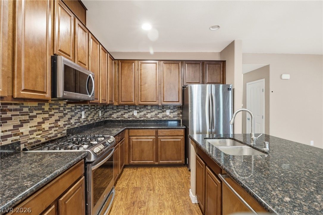 10441 Mount Washington Avenue — photo 4 of 30