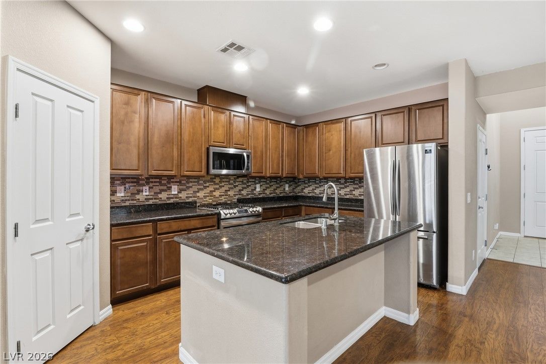 10441 Mount Washington Avenue — photo 5 of 30
