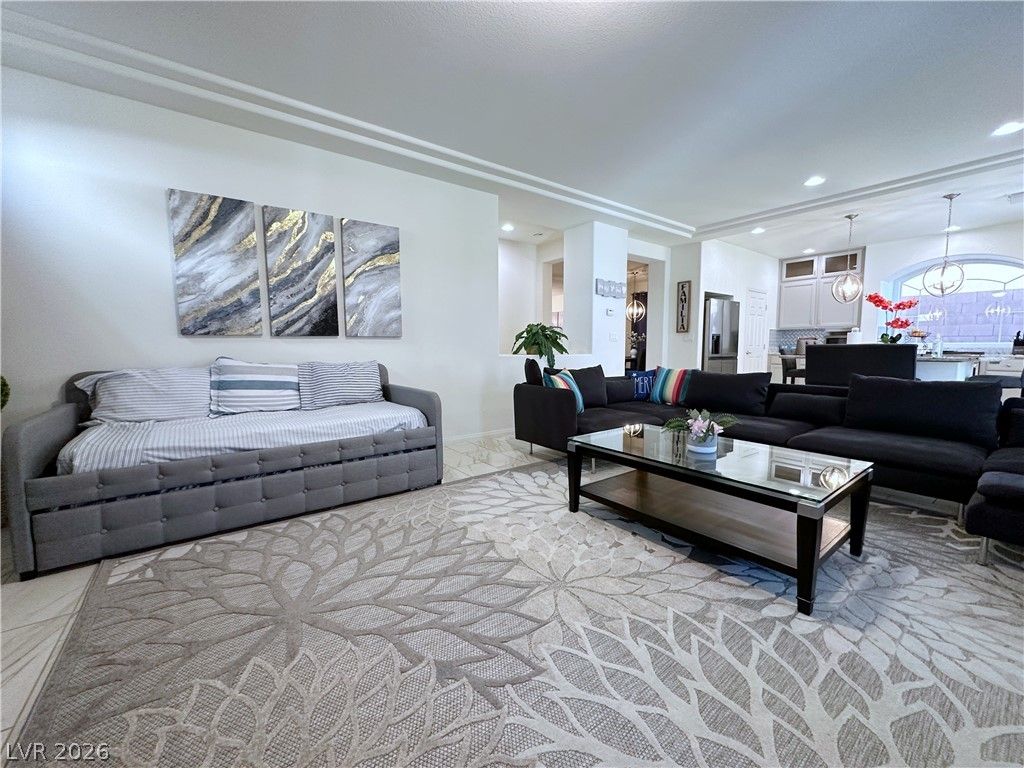 8573 Silver Coast Street — photo 2