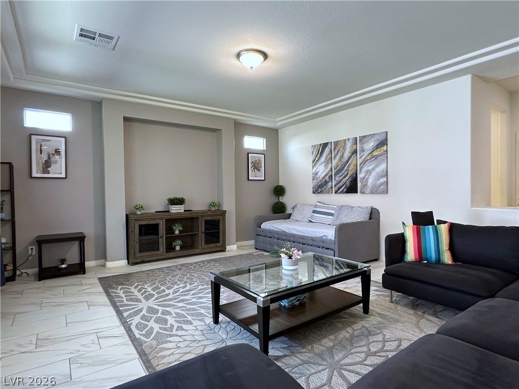 8573 Silver Coast Street — photo 4