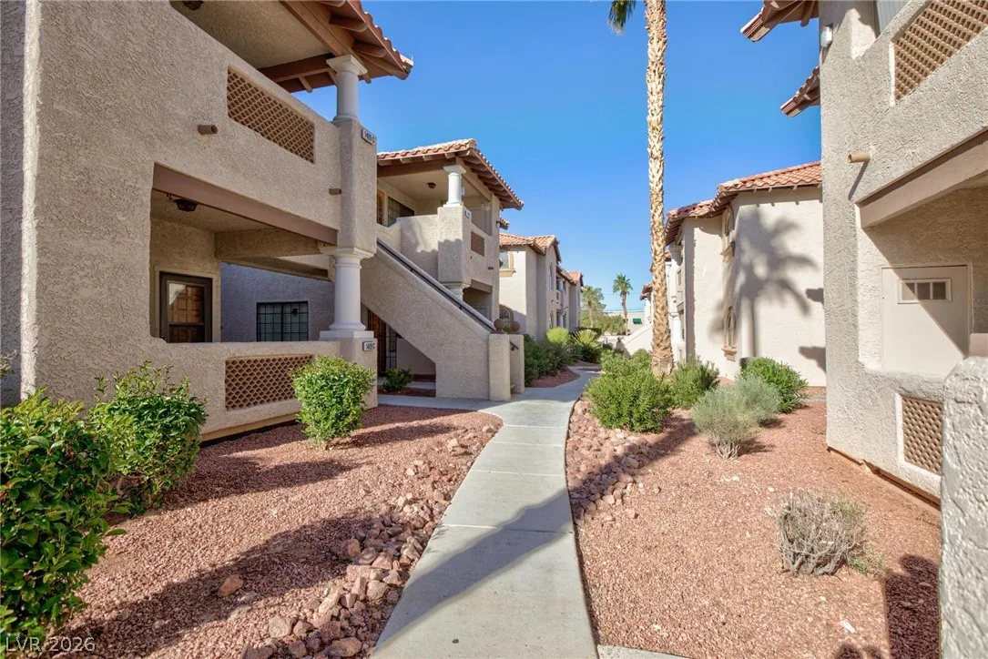 1409 Santa Margarita Street G — photo 3