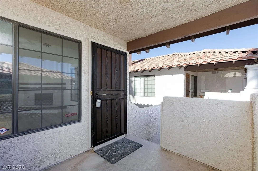 1409 Santa Margarita Street G — photo 5