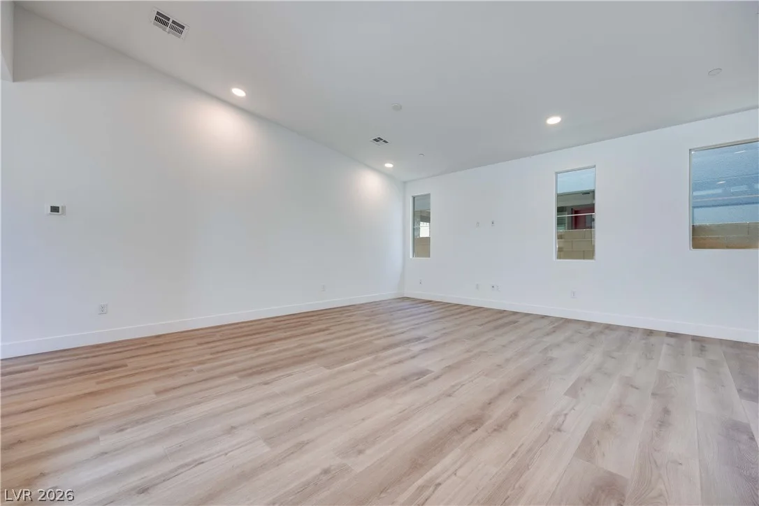 1001 Soaring Sage Avenue — photo 3
