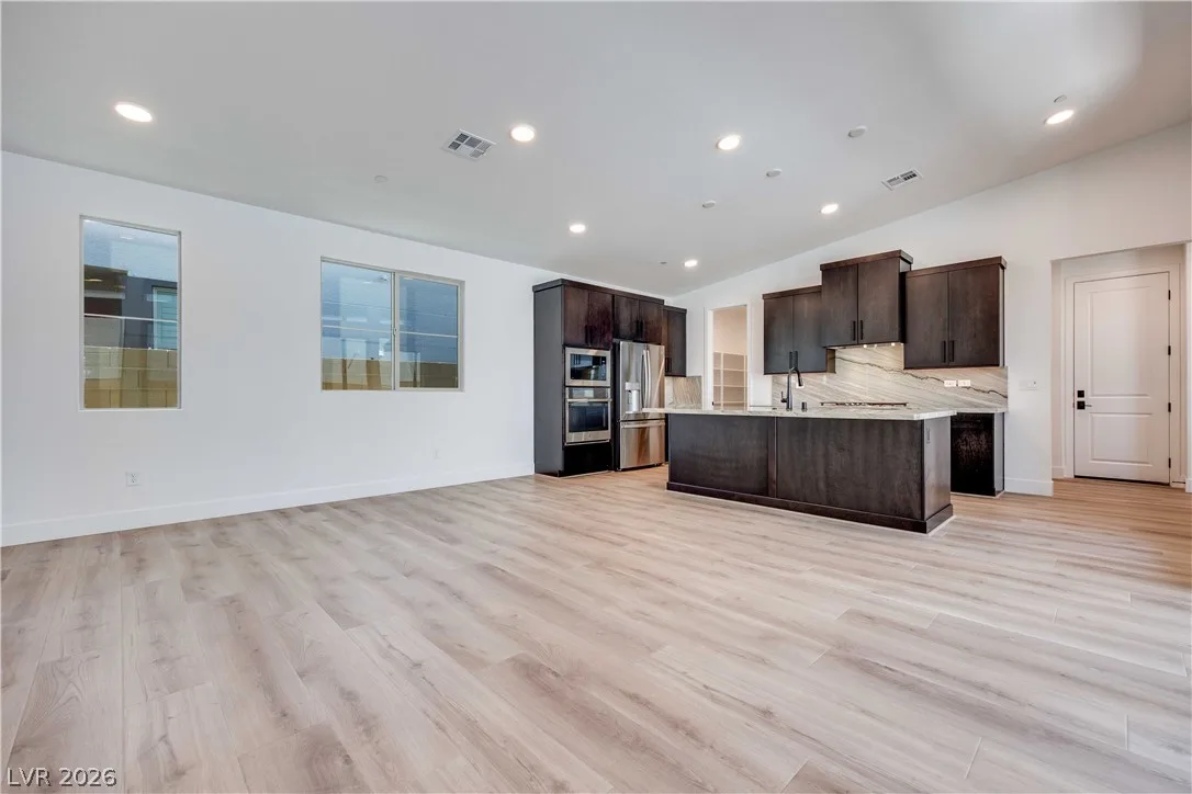 1001 Soaring Sage Avenue — photo 4