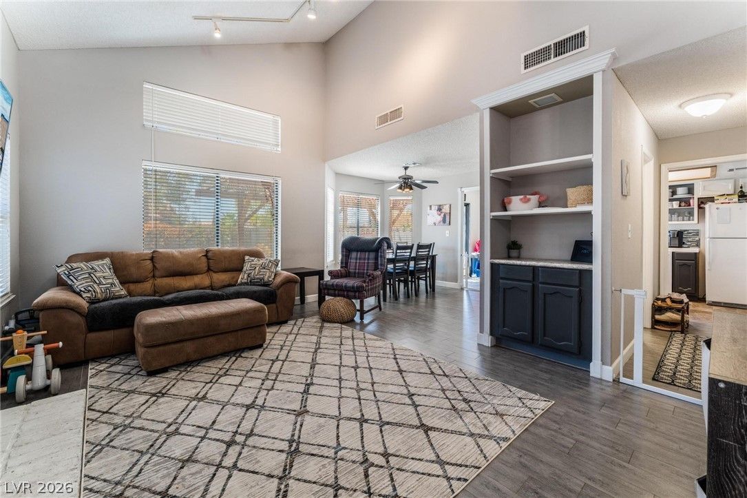 6673 Pleasant Plains Way — photo 2 of 33