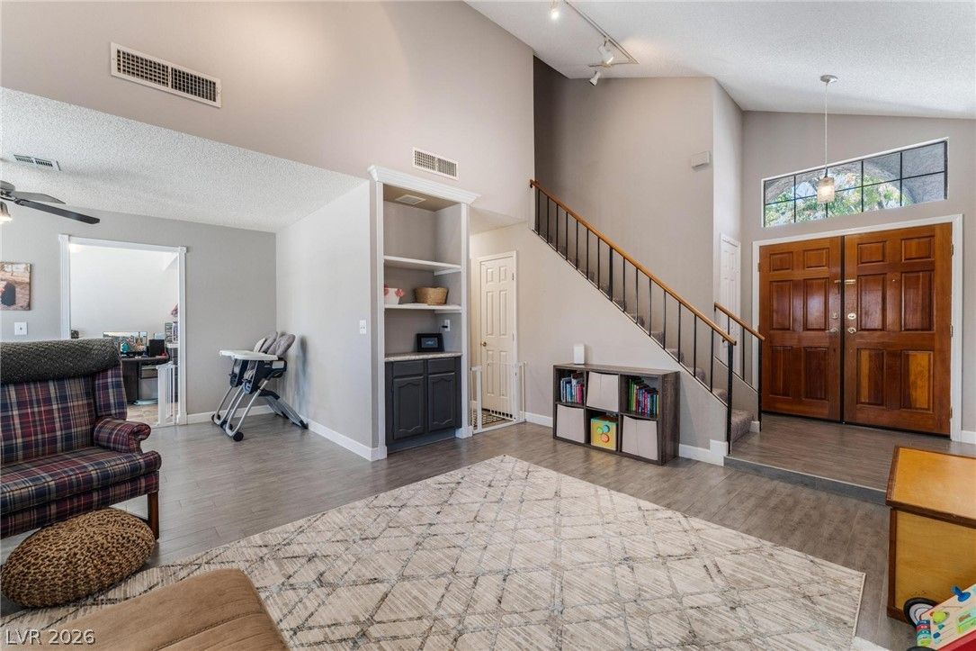 6673 Pleasant Plains Way — photo 3 of 33