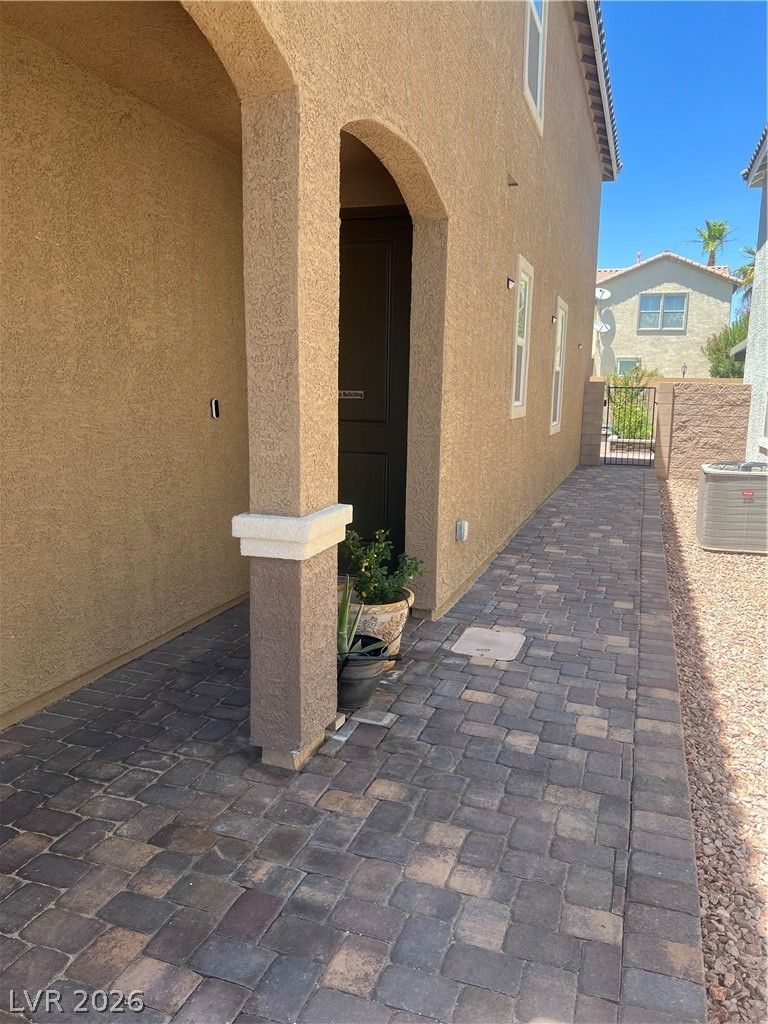 8726 Sand Verbena Avenue — photo 2