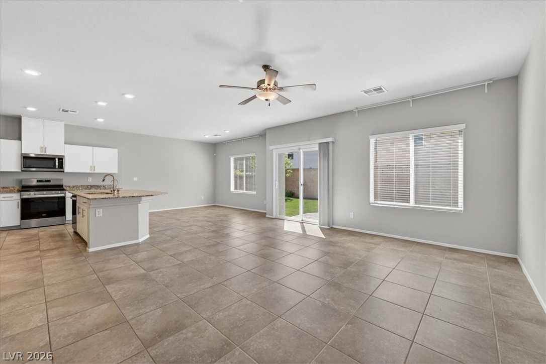 3759 Berenices Avenue — photo 5