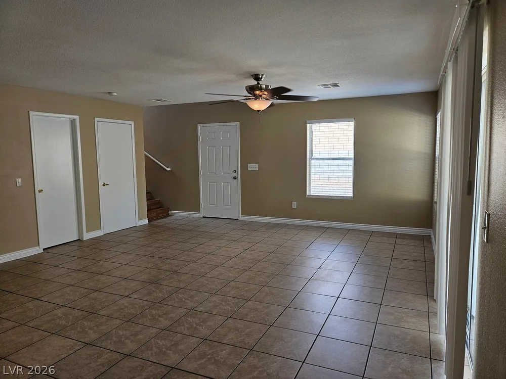 6164 DAISY LEE Avenue 1050 — photo 5