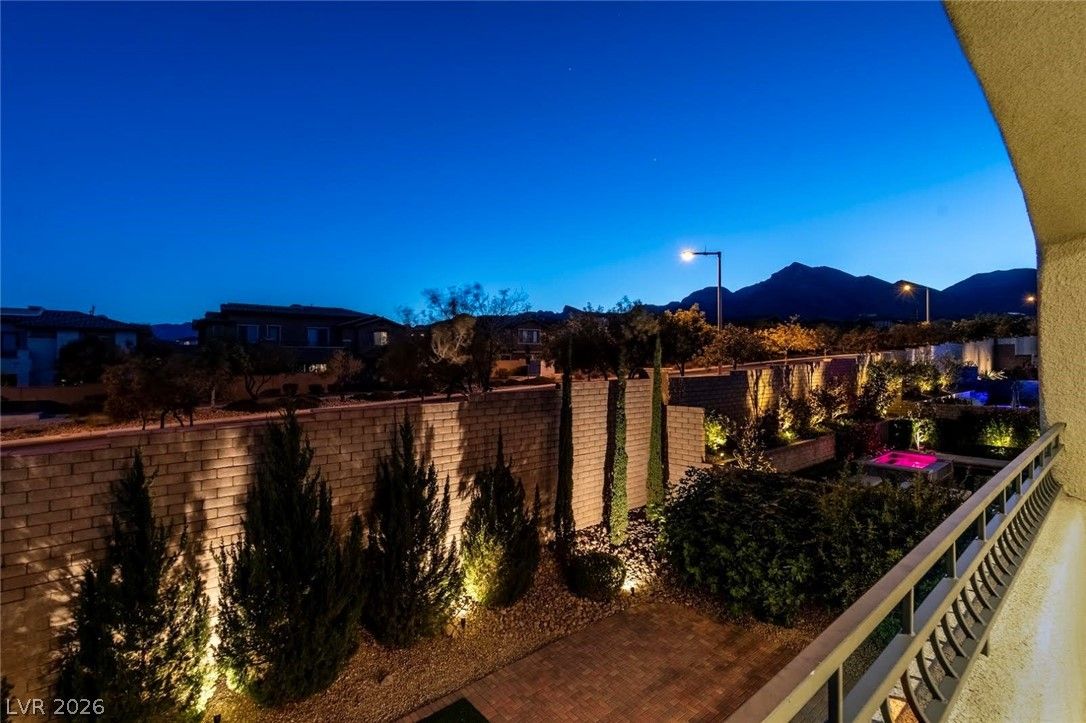 345 Elder View Drive — photo 4