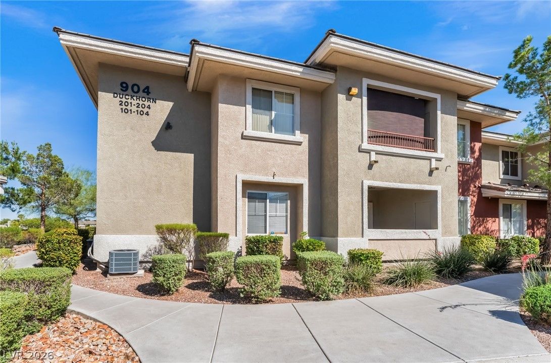 904 Duckhorn Court 204 — photo 3