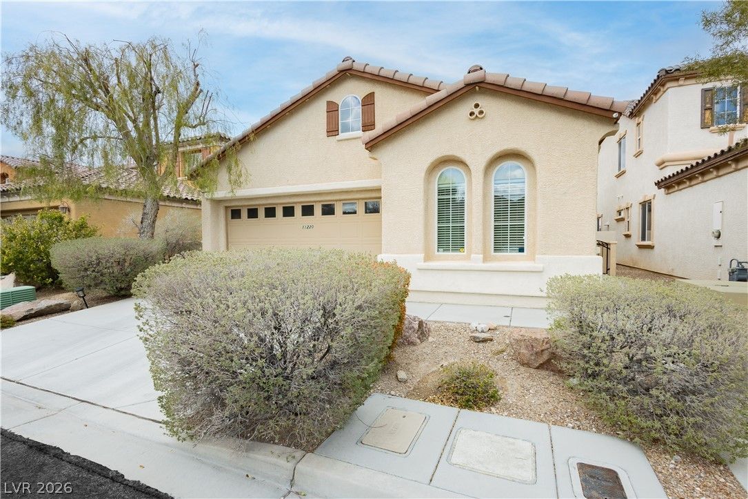 11220 Robin Park Avenue — photo 2