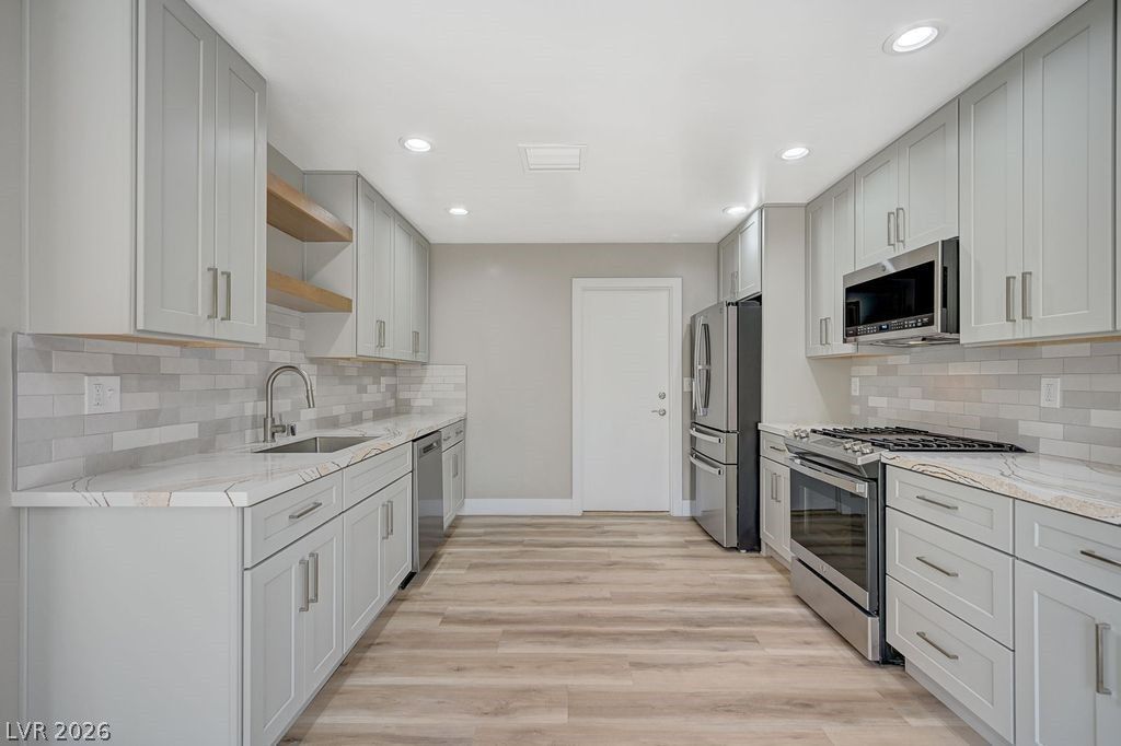 8753 Sundial Drive — photo 2