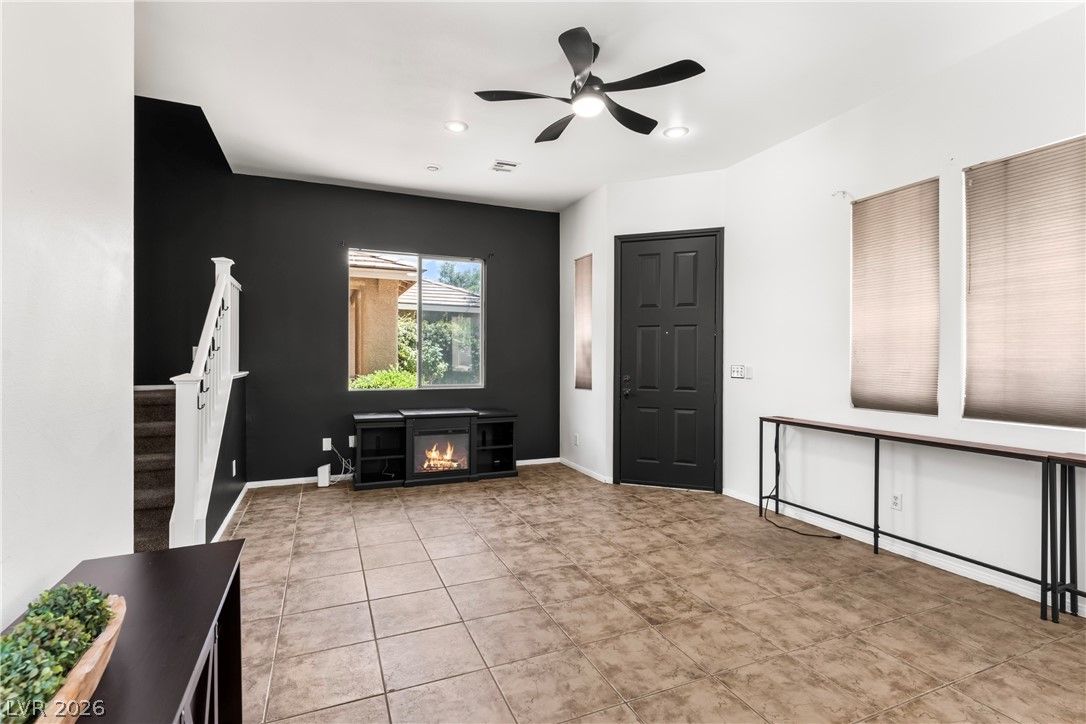 688 Canfield Point Avenue — photo 5
