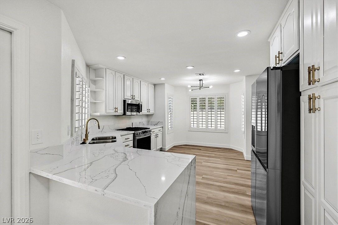5488 Royal Vista Lane — photo 4