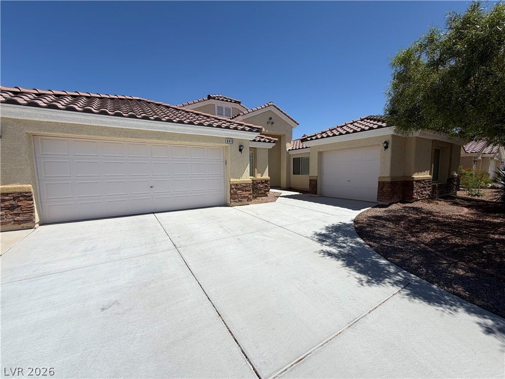 6410 Veranda Falls Court — photo 2