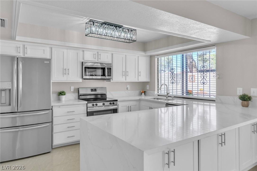 4214 Whippoorwill Circle — photo 2