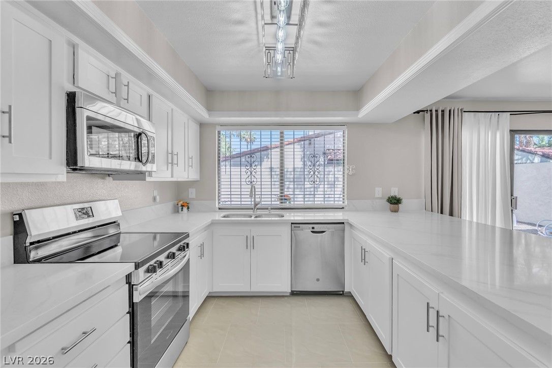 4214 Whippoorwill Circle — photo 4