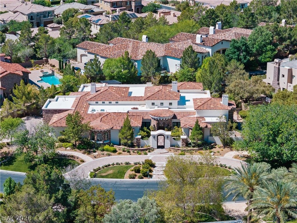 11 Olympia Hills Circle — photo 2