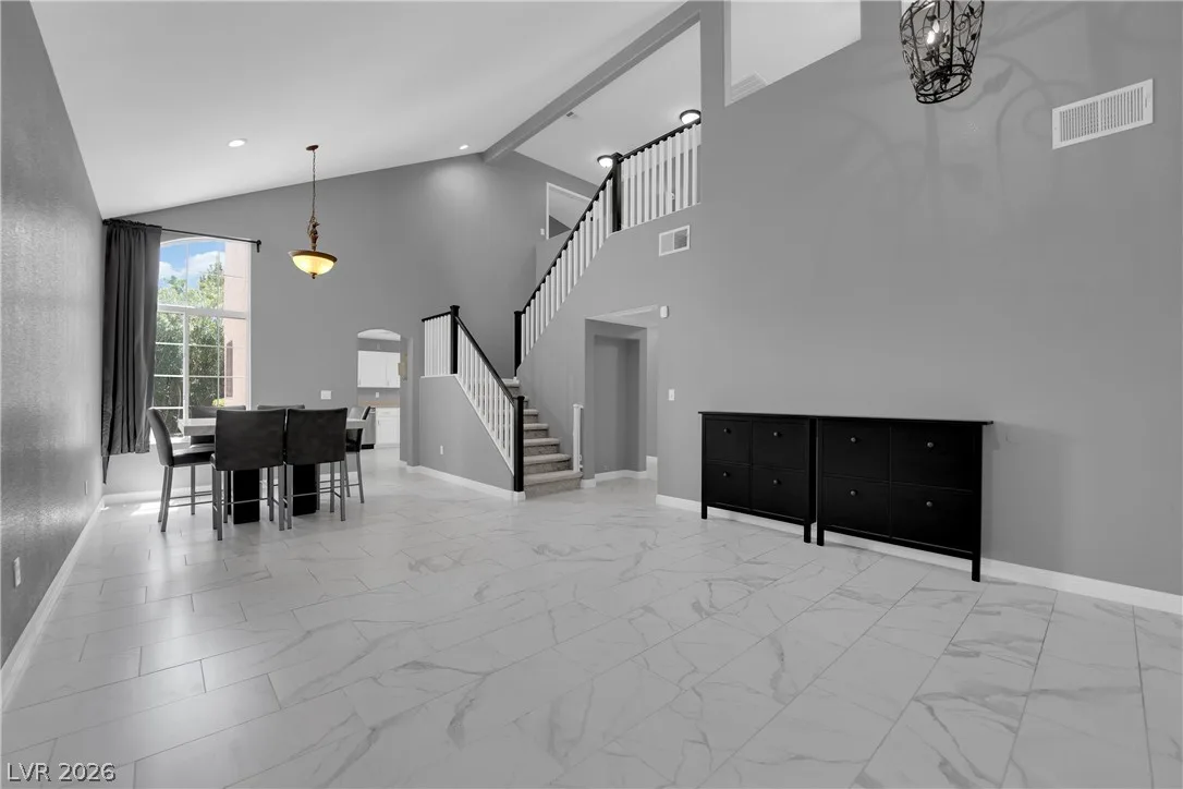 825 Gleamstar Avenue — photo 5