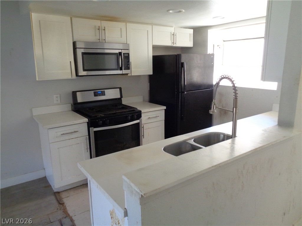 3016 Saint George Street F — photo 2
