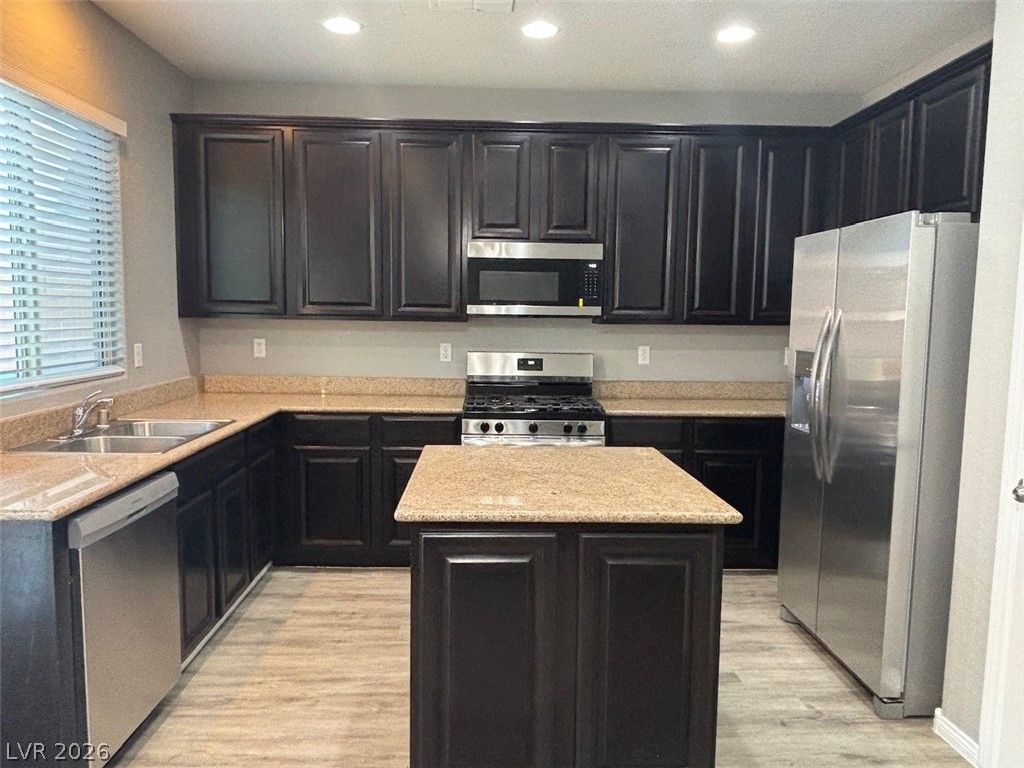 1079 Valley Light Avenue — photo 5