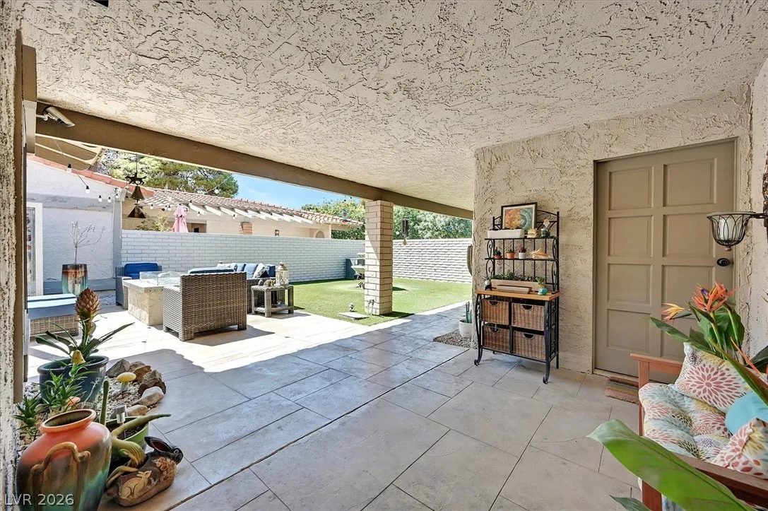 3305 Plaza Del Paz — photo 2 of 48