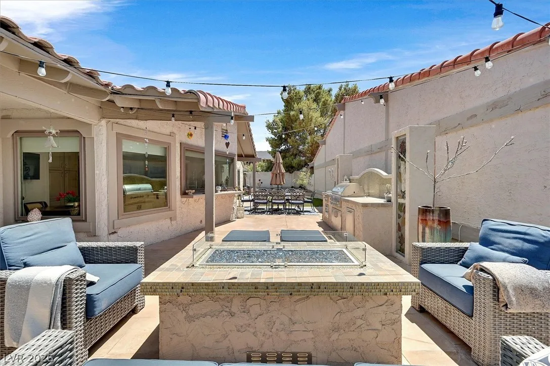 3305 Plaza Del Paz — photo 5 of 48