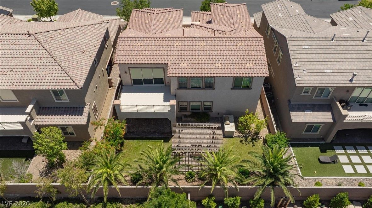 2822 Poseidon Shore Avenue — photo 2