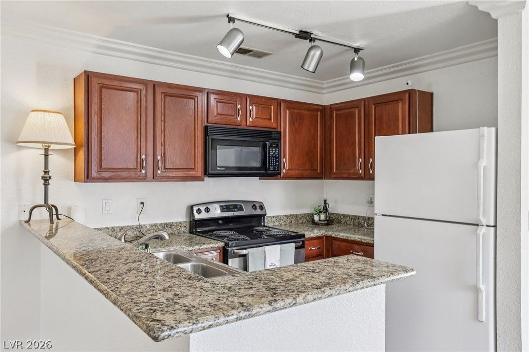 4050 Pacific Harbors Drive 112 — photo 5