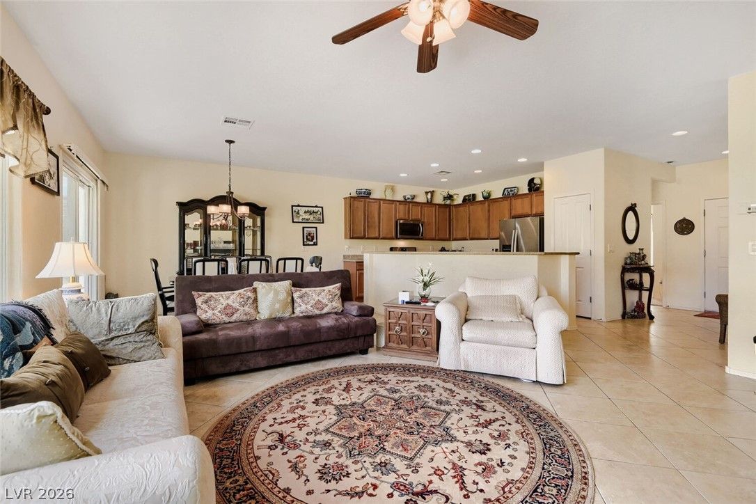 2304 Carrier Dove Way — photo 4