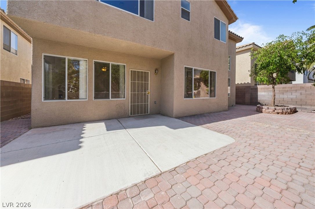 9812 Antelope Canyon Avenue — photo 4