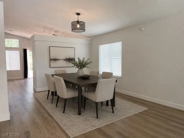 2462 Avenida Sol — photo 4 of 12