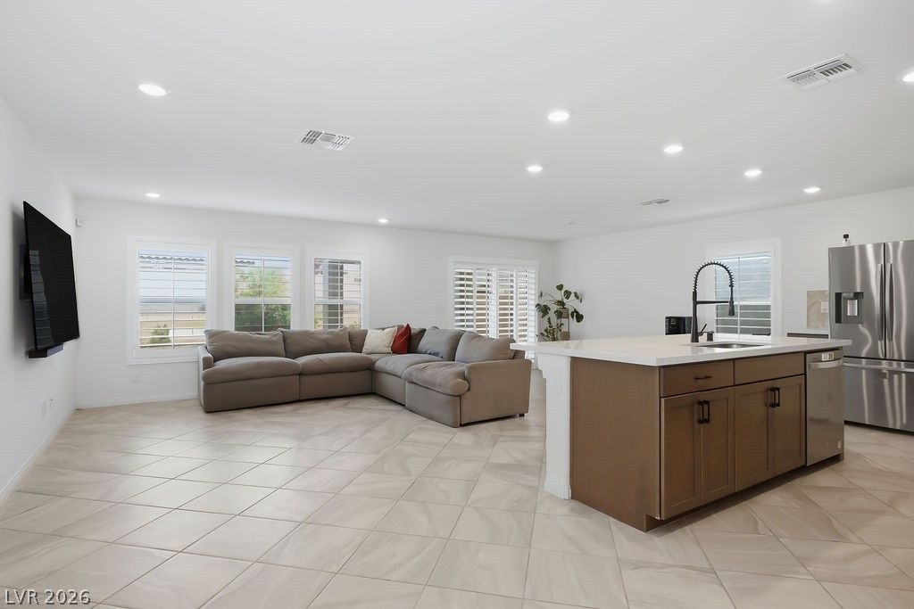 4000 Victoria Agave Avenue — photo 2
