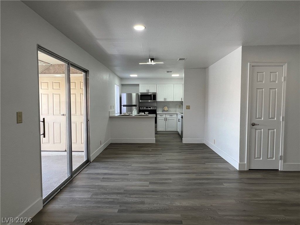 5080 Indian River Drive 360 — photo 5 of 22