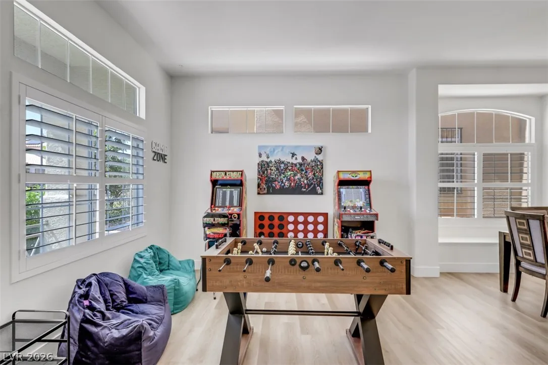 10082 Prairie Dove Avenue — photo 5