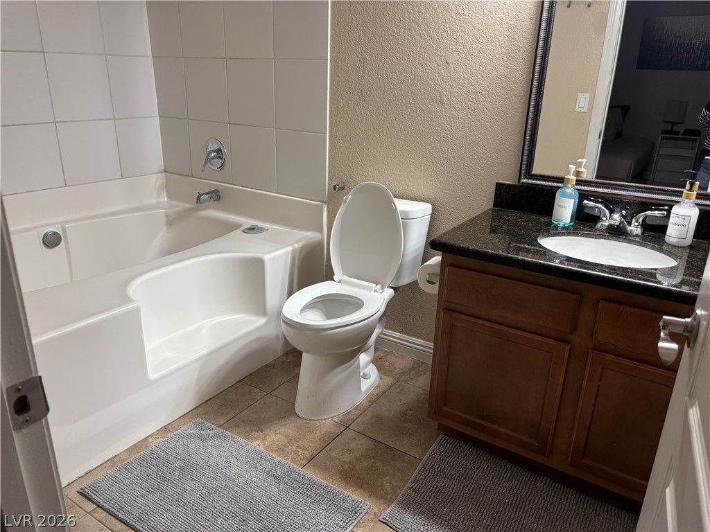 3145 East Flamingo Road 1076 — photo 4 of 9