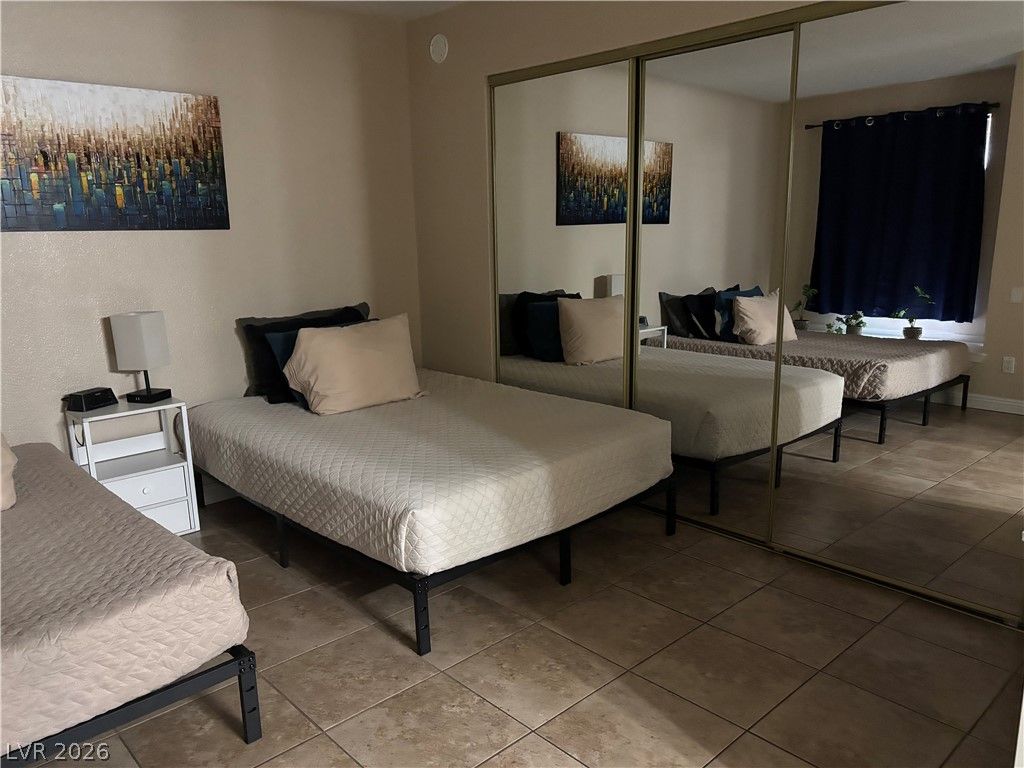 3145 East Flamingo Road 1076 — photo 5 of 9