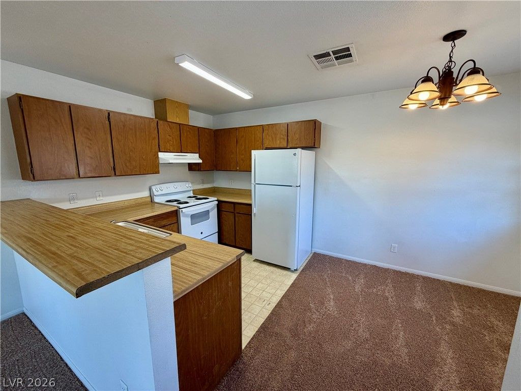 2704 Aarondavid Drive C — photo 3 of 8