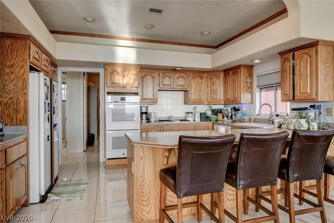 1881 Claudine Drive — photo 3