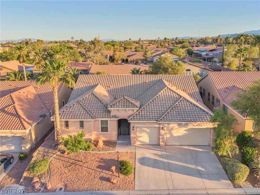 8213 Weeping Springs Avenue — photo 2