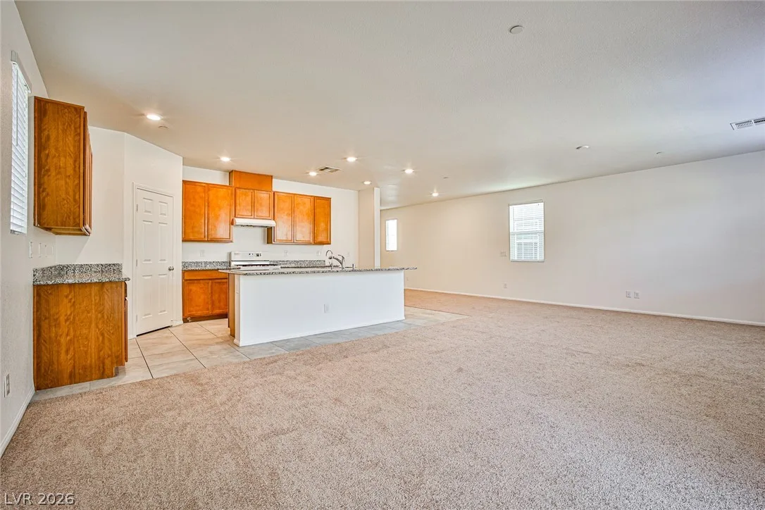 166 Fulgora Street — photo 2