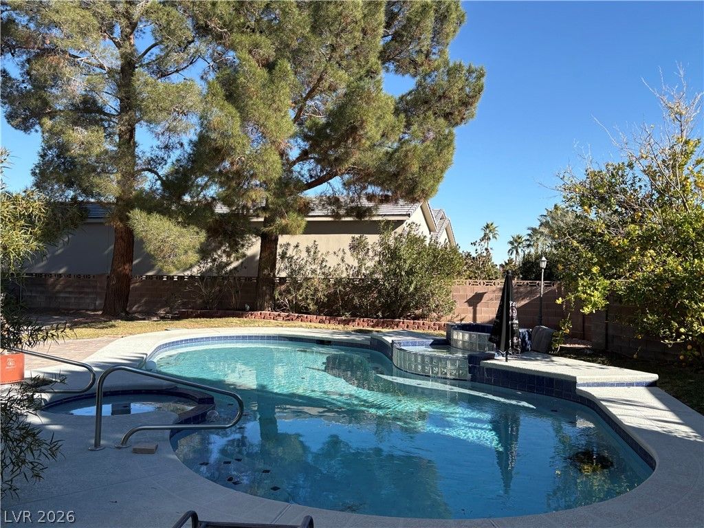3120 South Pioneer Way — photo 3
